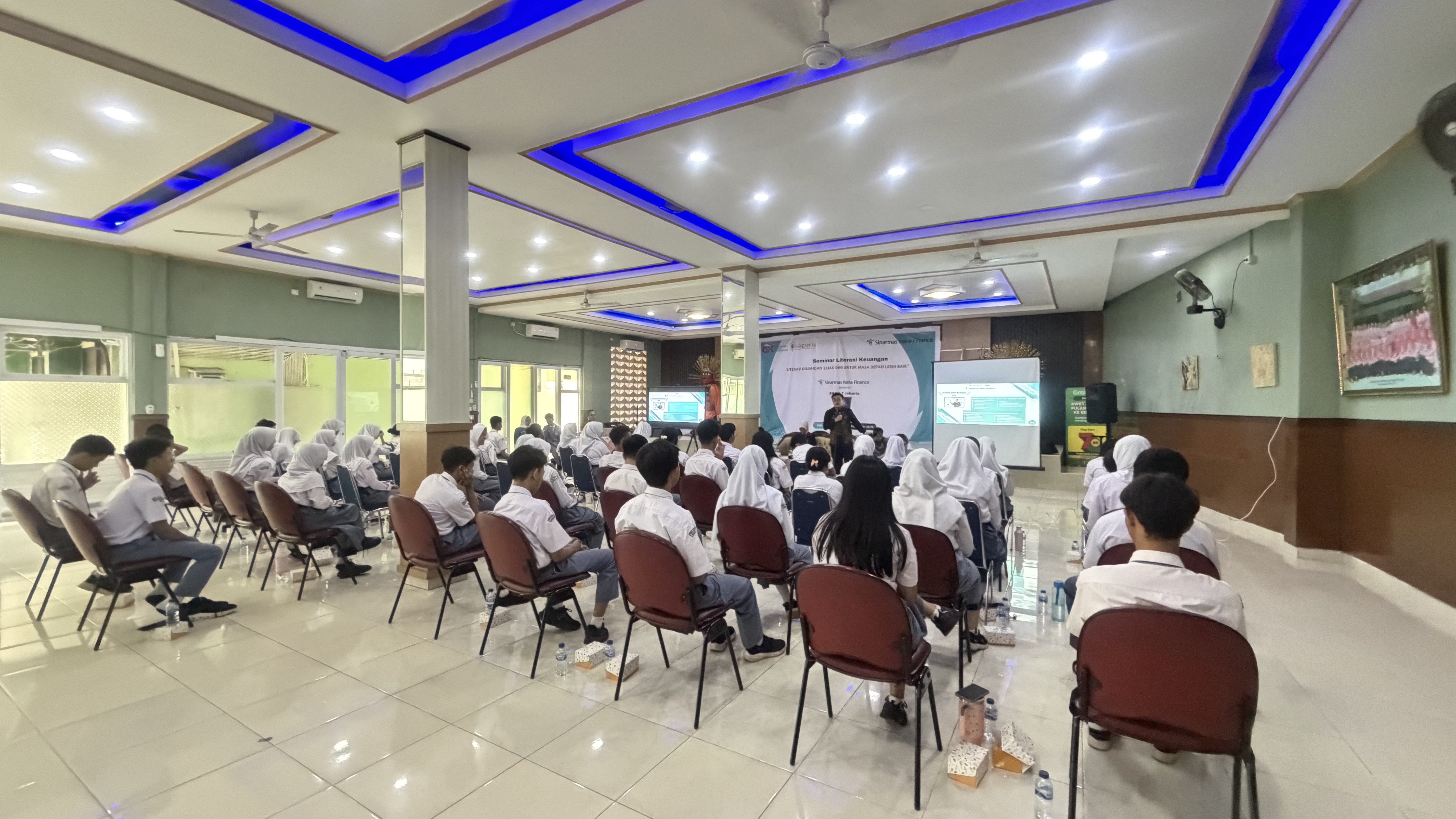Seminar-Literasi-Keuangan