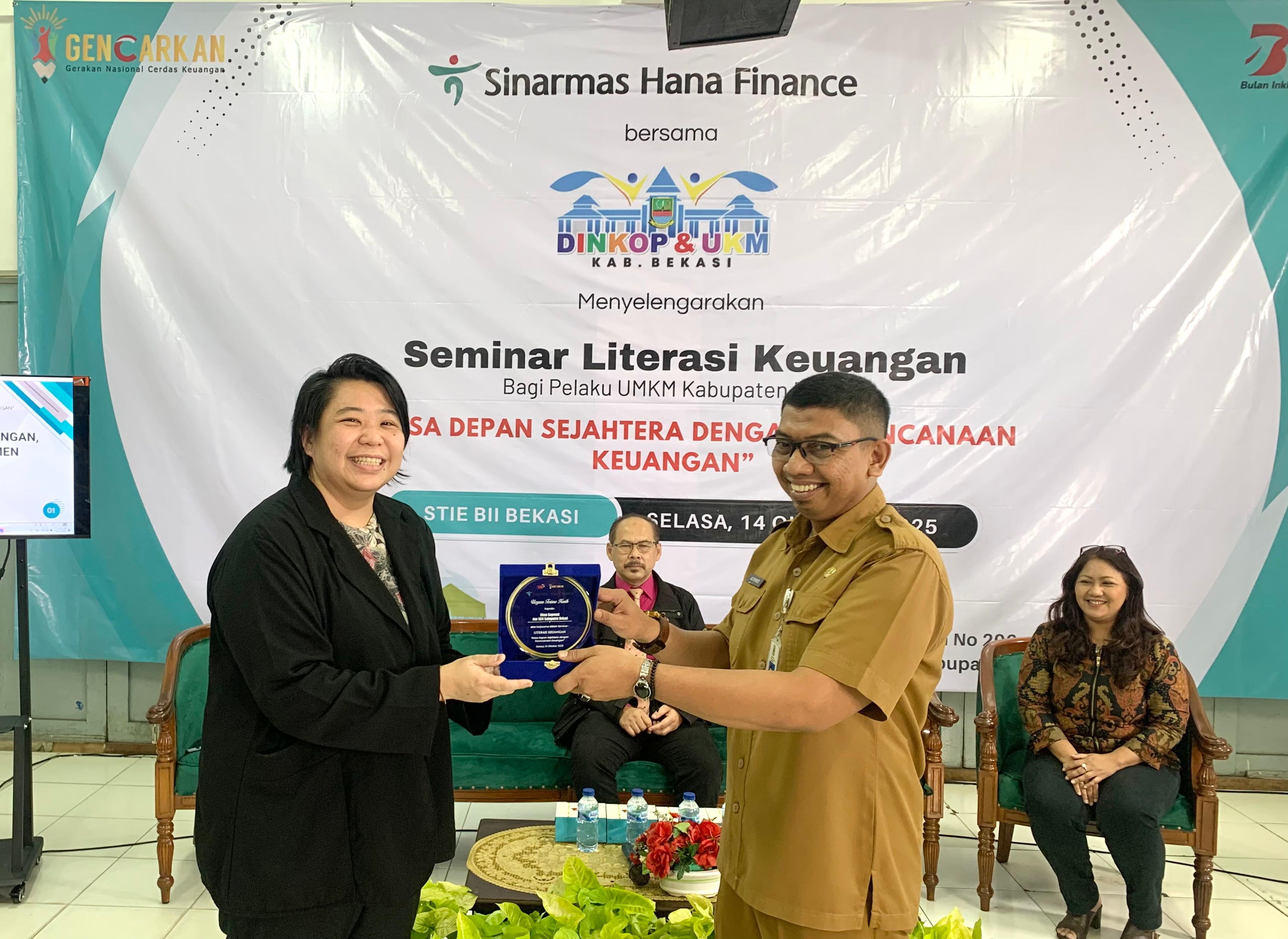 Peningkatan Literasi Keuangan bagi UMKM Kabupaten Bekasi Peningkatan Literasi Keuangan bagi UMKM Kabupaten Bekasi